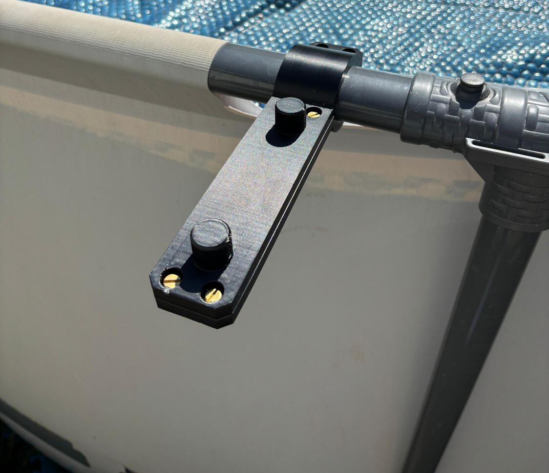 Poolhalter2